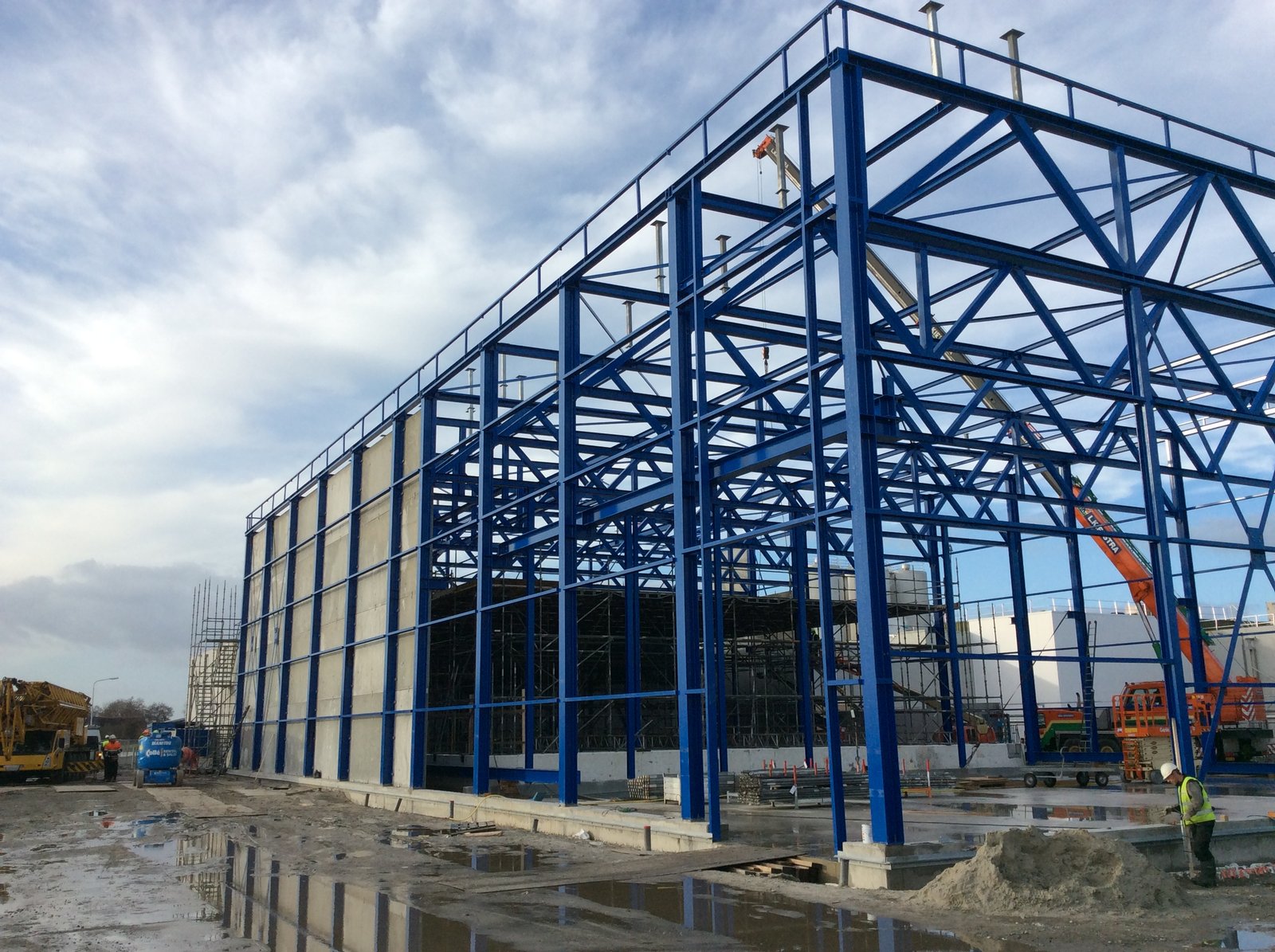 Kantoorgebouw staalconstructie